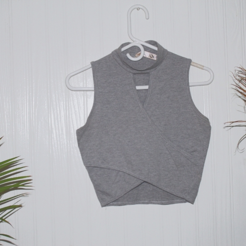 Grey crop top